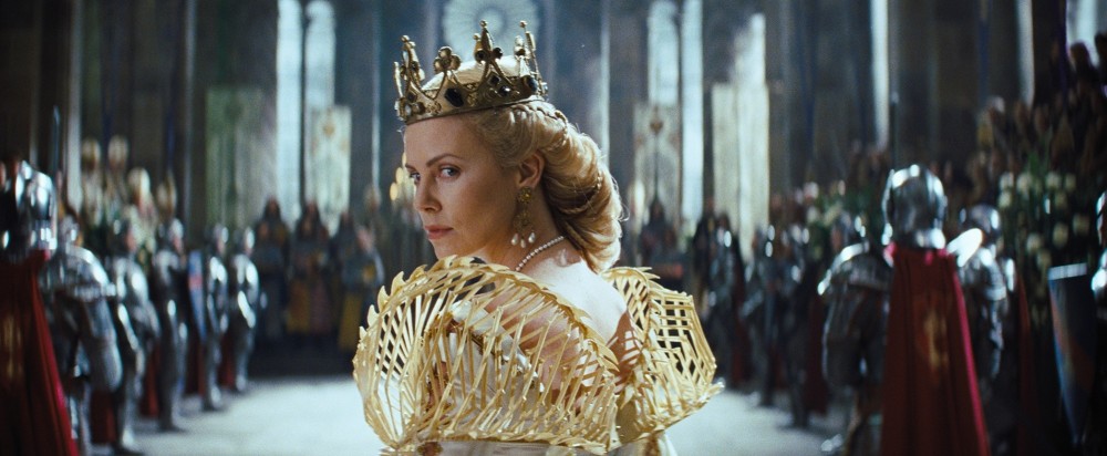 Snow White and the Huntsman (2012)